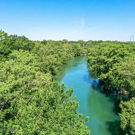 Ss 4B Riverside Condo Нью Браунфелс Экстерьер фото