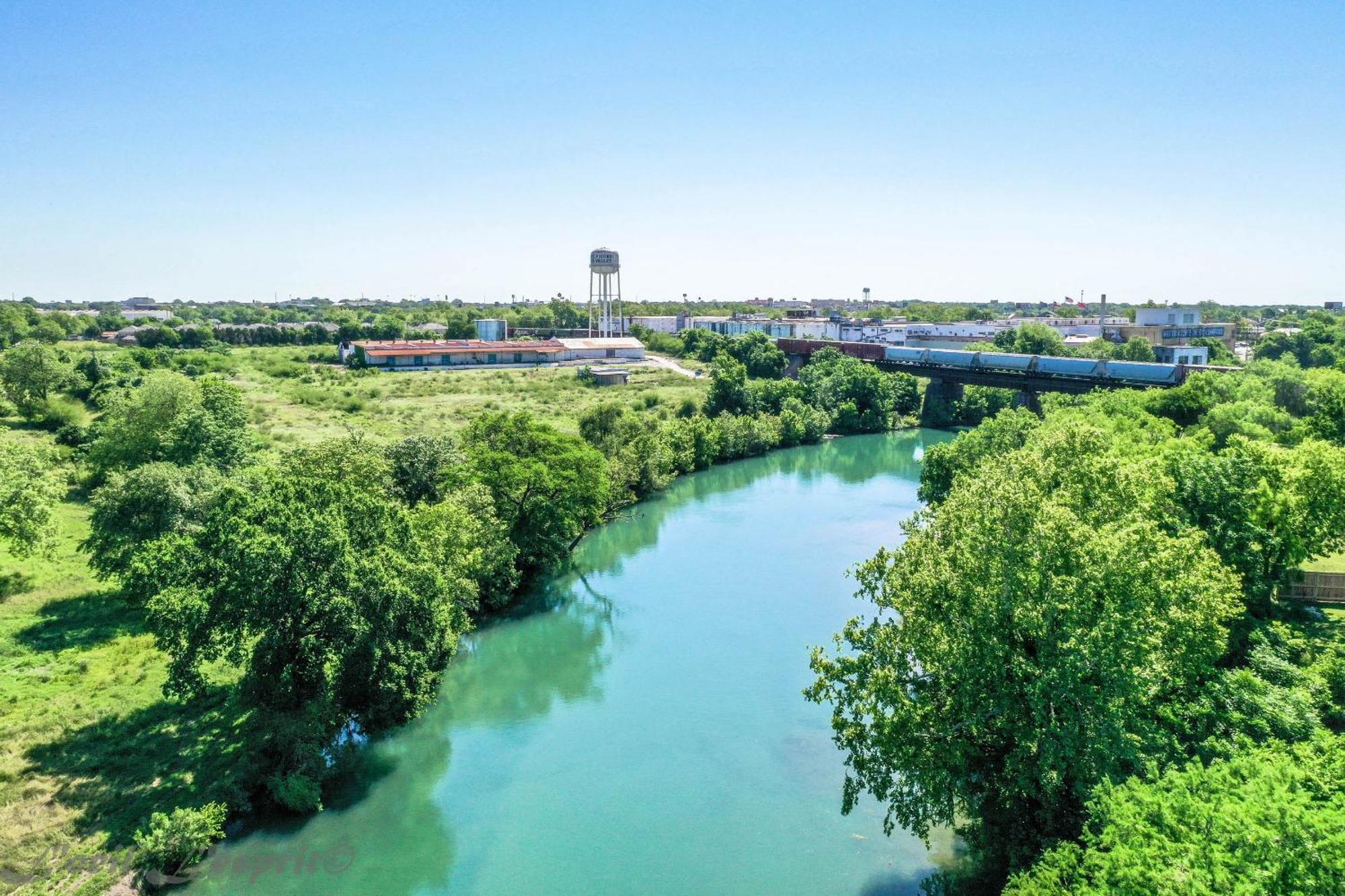 Ss 4B Riverside Condo Нью Браунфелс Экстерьер фото